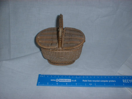 Miniature basket
