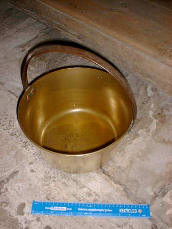 Jam pan