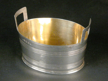 Salt cellar