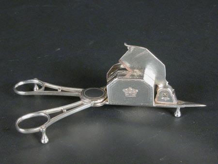 Candle snuffer