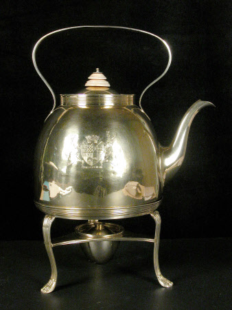 Tea kettle