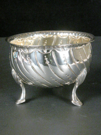 Sugar bowl
