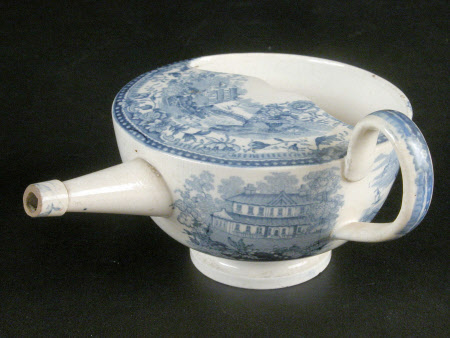Feeding cup