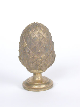 Curtain pole finial