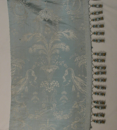 Pelmet valance
