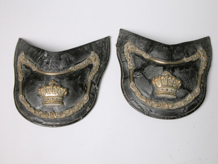 Hammer cloth ornament