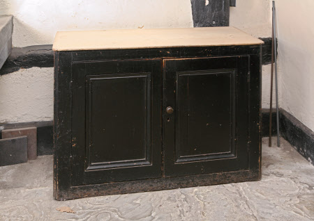 Kitchen cupboard