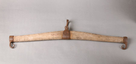 Yoke