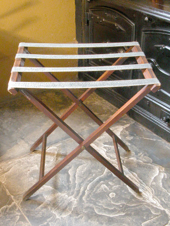 Butler's tray stand