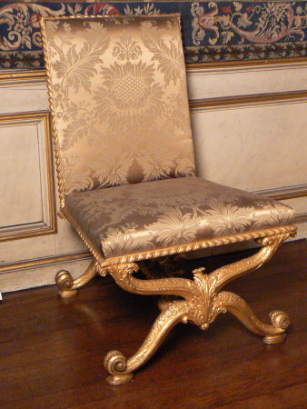 X-frame chair