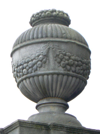 Urn finial
