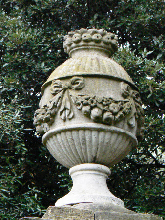 Urn finial