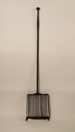 Baker's shovel