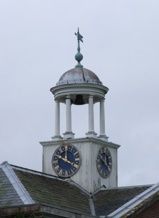 Turret clock