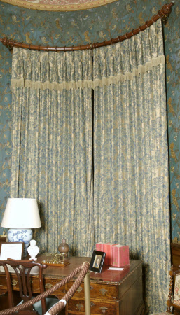 Curtain