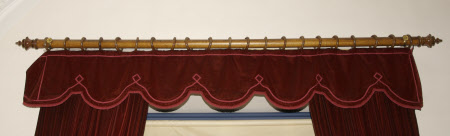 Curtain rod