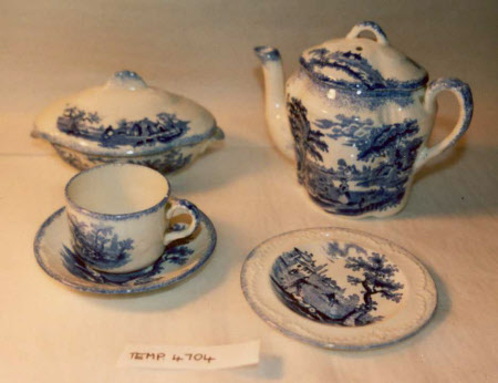 Child's dinner service