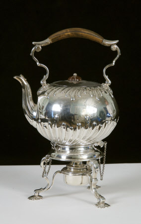 Tea kettle