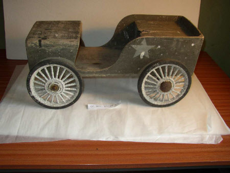 Toy jeep