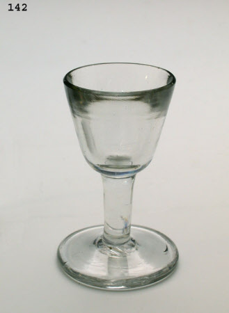 Dram glass
