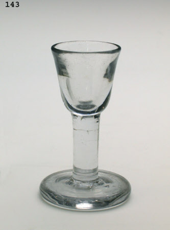Dram glass