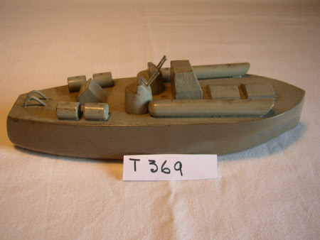 Toy boat