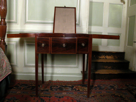 Dressing table