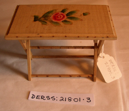 Doll's house table