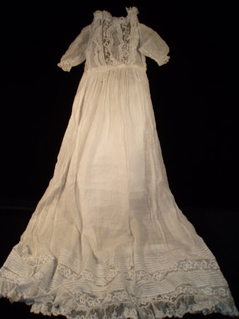 Doll's long robe