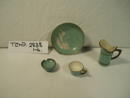 Doll's house crockery