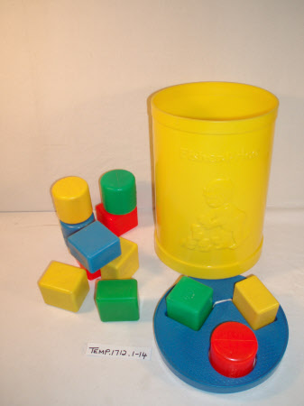 Shape recognition toy