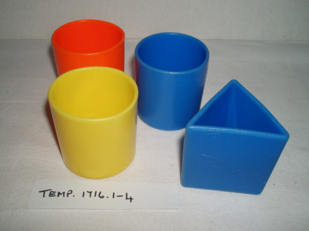 Shape recognition toy