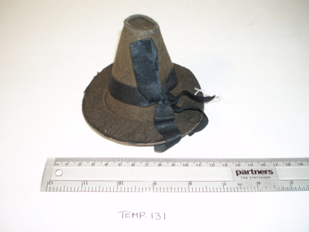 Doll's hat