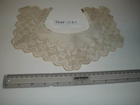 Crocheted collar