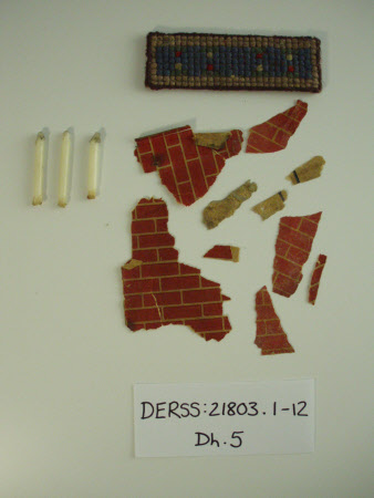 Miscellaneous doll's house items