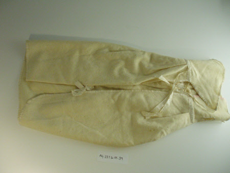 Doll's barracoat