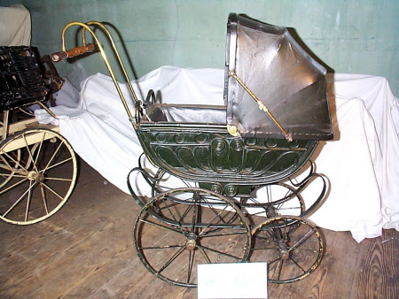 Doll's pram