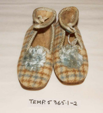 Child's slippers