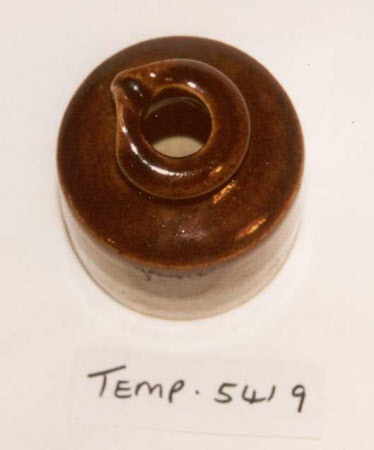 Ceramic inkwell