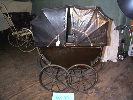 Doll's pram