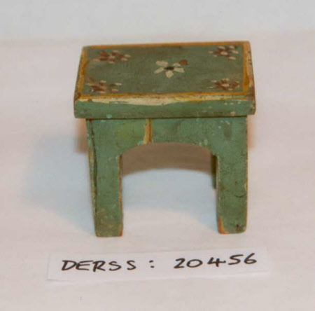 Doll's house table