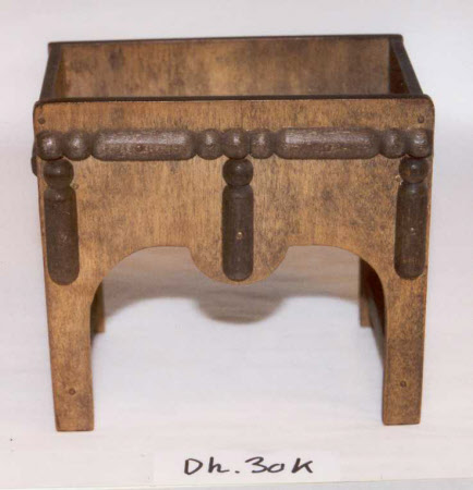Doll's house washstand