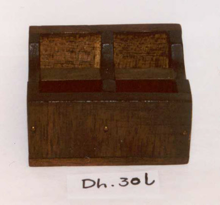 Doll's house hanging shelf
