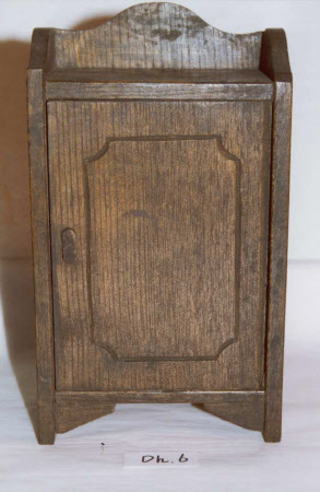 Doll's house furniture