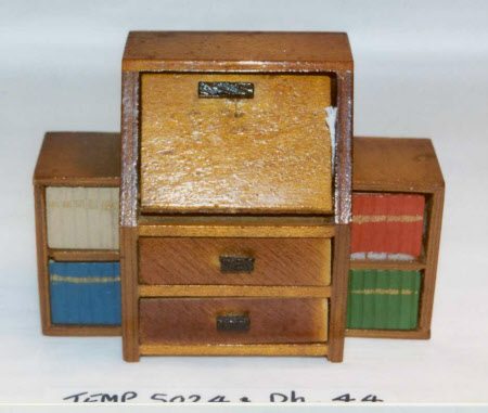 Doll's house bureau