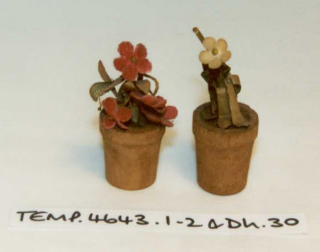 Doll's house flower pot