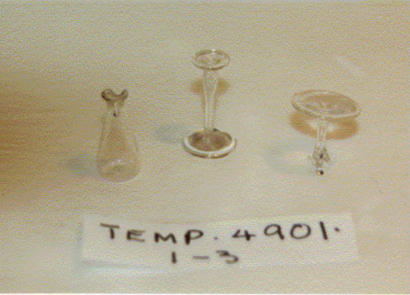 Miscellaneous doll's house items
