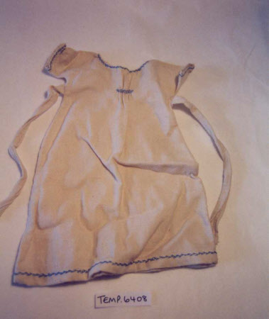 Doll's long robe