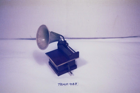 Doll's house gramophone