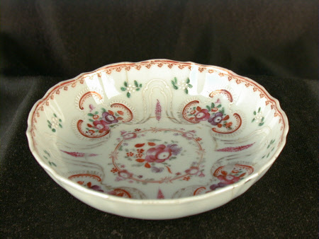 Coffee cup saucer
